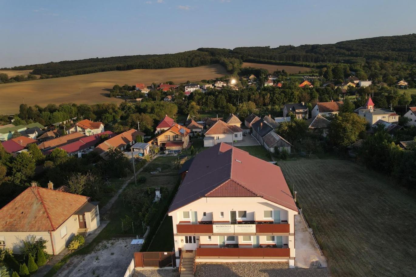 Rezidencia Podhajska Aparthotel Exterior photo